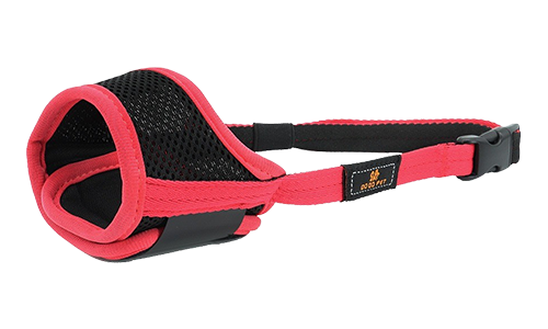 Botniță ajustabilă cu perne moi pentru câini, roz, material ușor din nylon, concepută pentru confort și potrivire sigură.